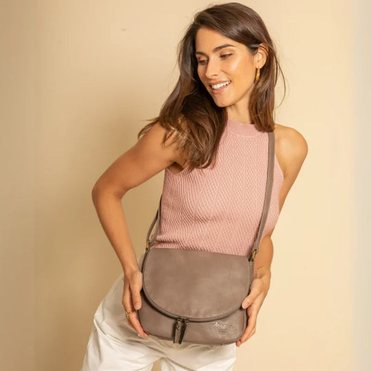 The Original flap bag. Vegan and resistant