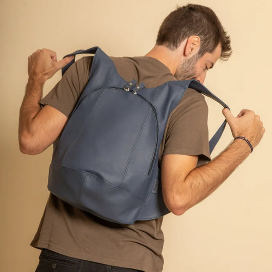 The Mela backpack (AppleSkin™). Vegan and secure closure