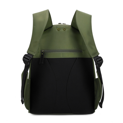 The Nomad backpack. Vegan and secure closure