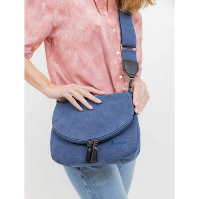 Sac Besace Estival Bleu jean porté 