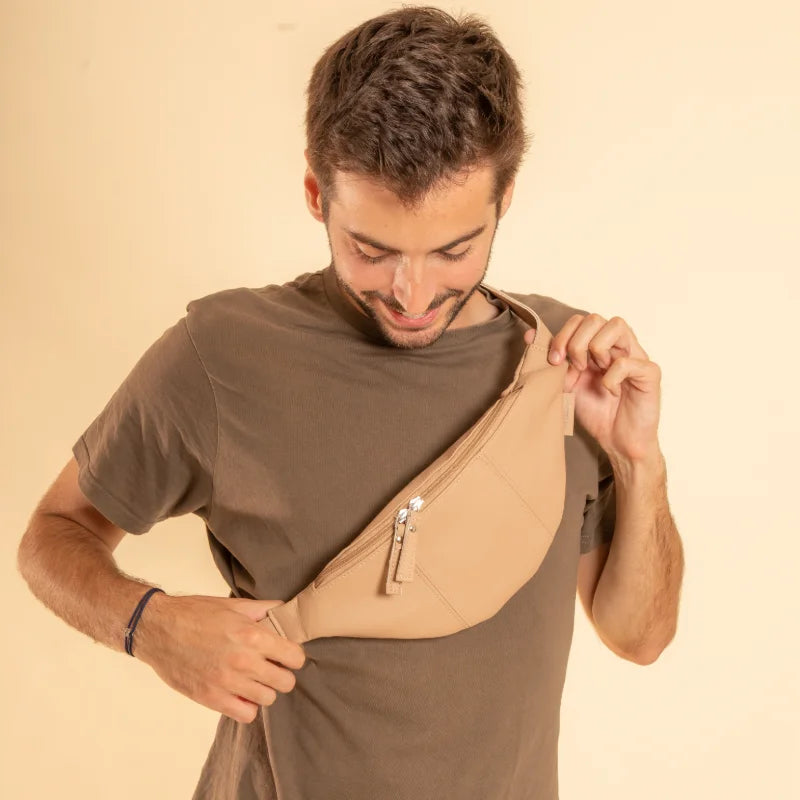 The Appleskin fanny pack. Vegan and ecofriendly