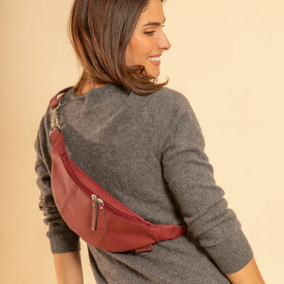 The Appleskin fanny pack. Vegan and ecofriendly