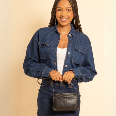 The Original shoulder pouch. Vegan and Resistant