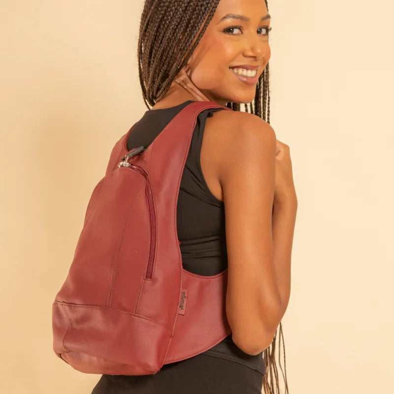 The Mela backpack (AppleSkin™). Vegan and secure closure