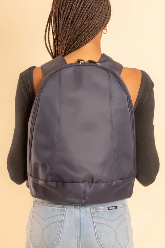 The Nomad backpack. Vegan and secure closure