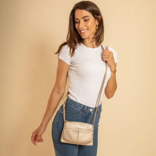 The Original shoulder pouch. Vegan and Resistant