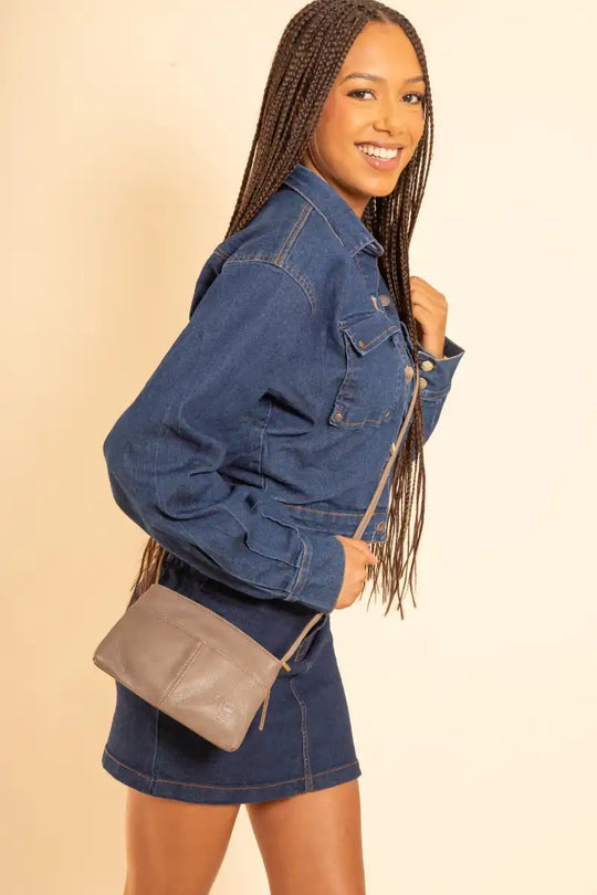 The Original shoulder pouch. Vegan and Resistant