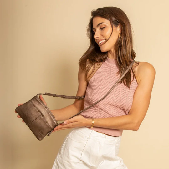The Original shoulder pouch. Vegan and Resistant